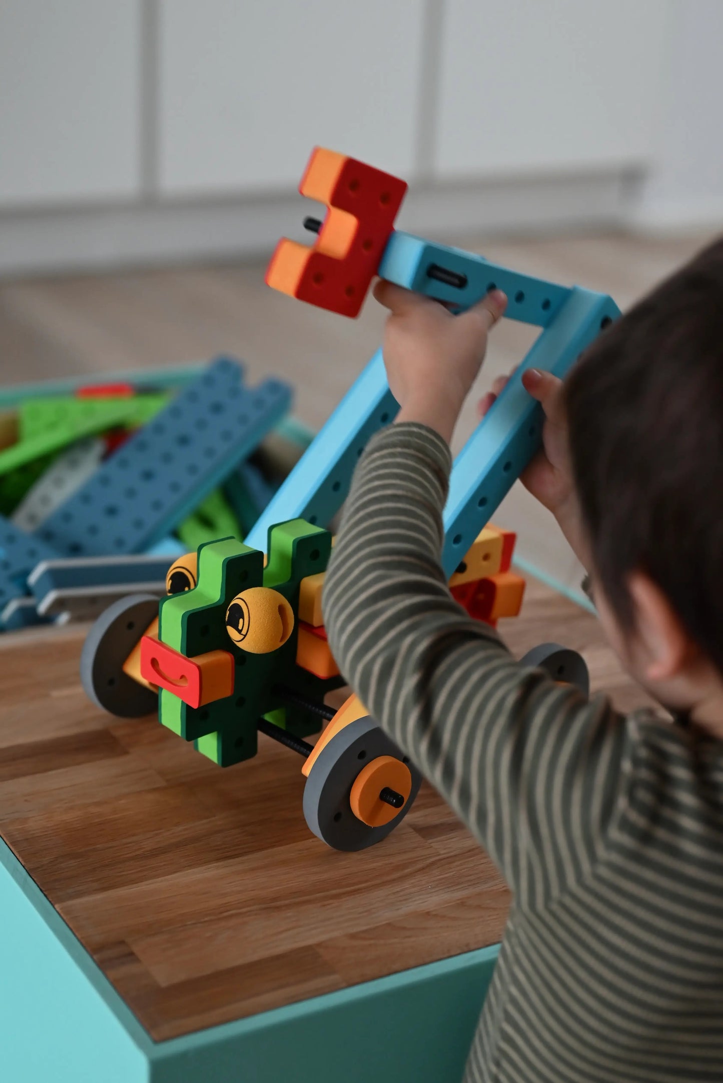 BAKOBA „Combiner“ konstruktorius – 65 minkštos detalės