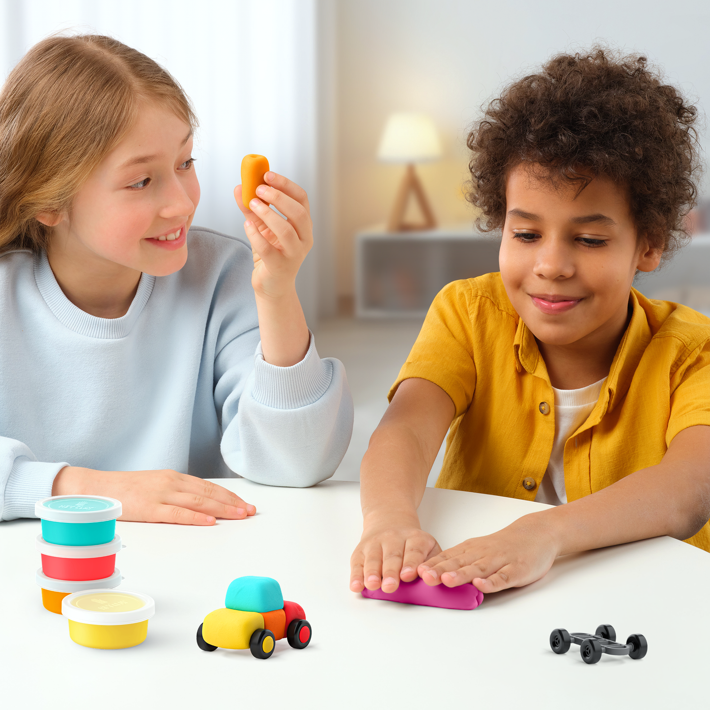 Modelinas Hey Clay - Linksmieji automobiliai su ratais