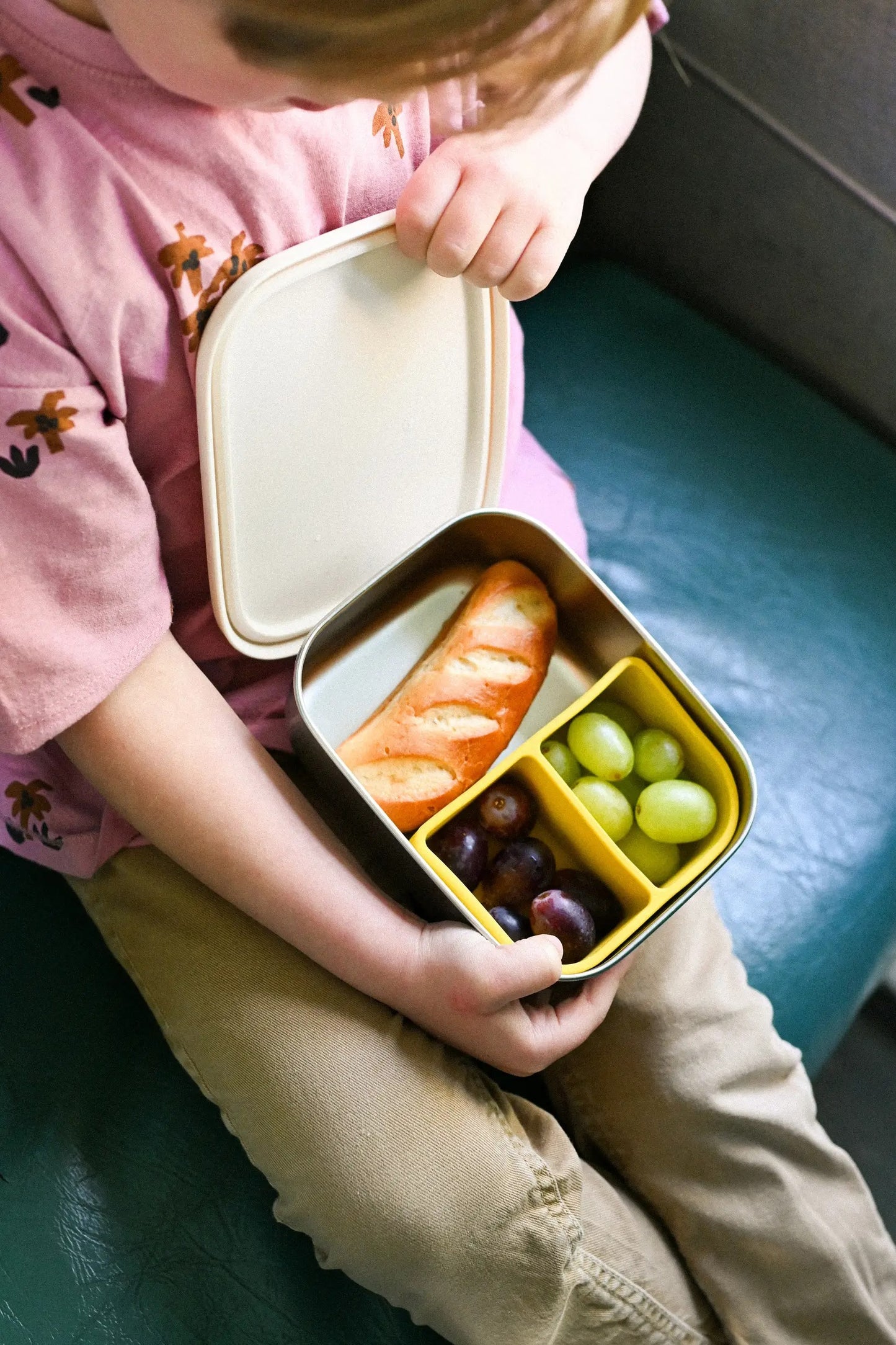 Nerūdijančio plieno pietų dėžutė su skyriais