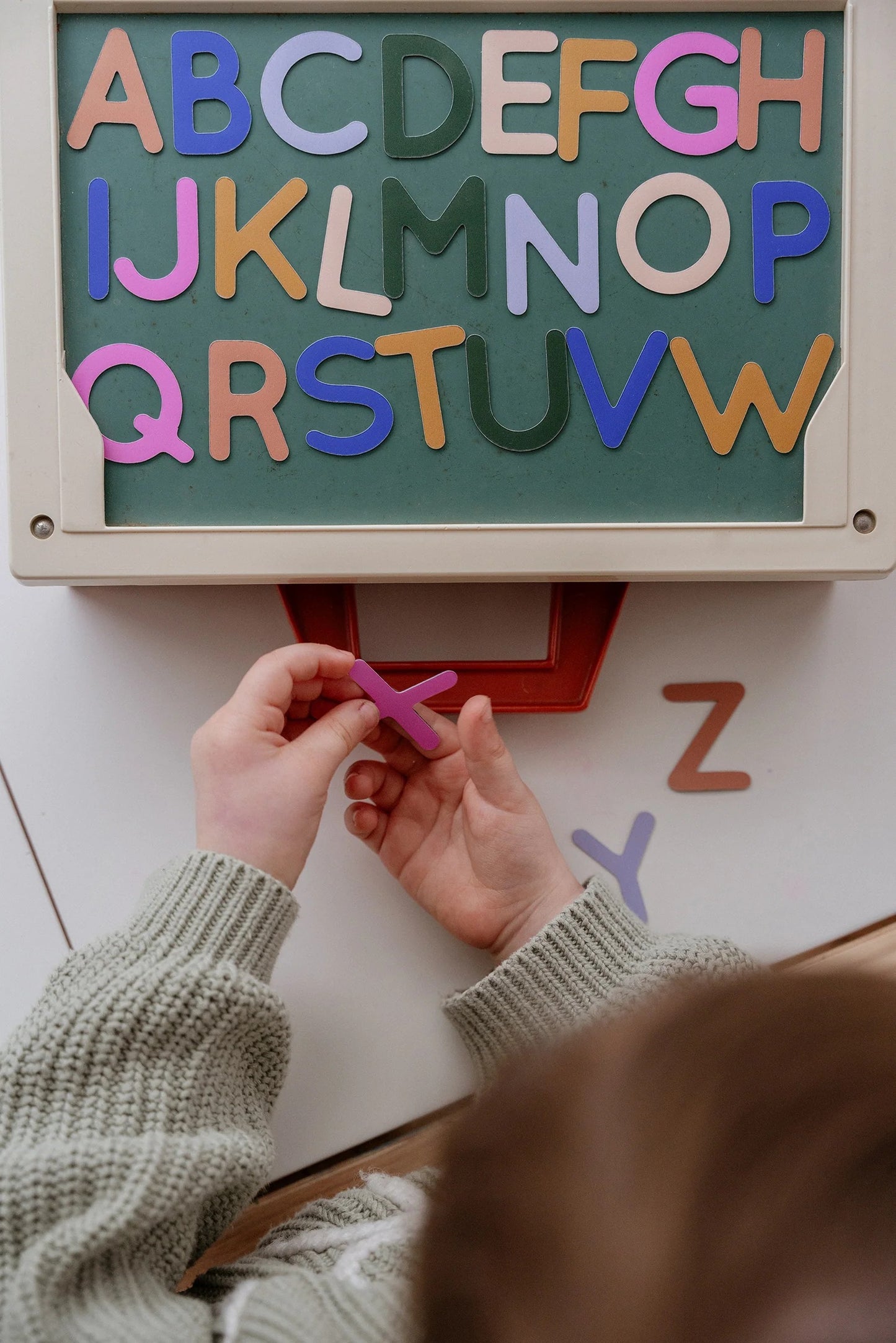 Magnetinė abėcėlė – 104 didžiosios raidės